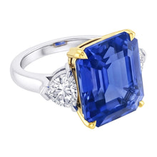 Afbeelding in Gallery-weergave laden, Smaragd 3-Steens Natuurlijke uit de aarde gewonnen Diamanten Ring Blauwe Saffier 5 Karaat Tweekleurig Goud
