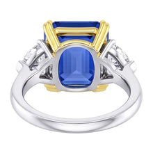 Afbeelding in Gallery-weergave laden, Smaragd 3-Steens Natuurlijke uit de aarde gewonnen Diamanten Ring Blauwe Saffier 5 Karaat Tweekleurig Goud
