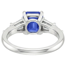 Afbeelding in Gallery-weergave laden, echte baguette saffier 4karaat ring close-up detail
