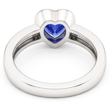 Afbeelding in Gallery-weergave laden, Solitaire Hart Lichtblauwe Saffier Ring Bezel Set 1 Karaat
