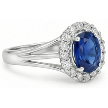 Afbeelding in Gallery-weergave laden, Solitaire Met Accent 2.40 Karaat Ceylon Saffier Met Diamanten Ring
