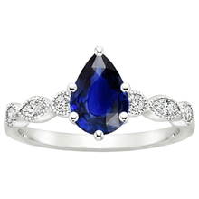 Afbeelding in Gallery-weergave laden, Solitaire Ring Met Markiezin &amp; Ronde Diamanten Accenten 3 Karaat
