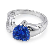 Afbeelding in Gallery-weergave laden, echte heart diamant 3karaat ring close-up detail
