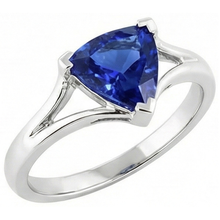 Afbeelding in Gallery-weergave laden, Solitaire Triljoen Sapphire Ring V Prong Split Shank 1,50 Karaat
