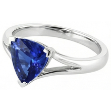 Afbeelding in Gallery-weergave laden, Solitaire Triljoen Sapphire Ring V Prong Split Shank 1,50 Karaat
