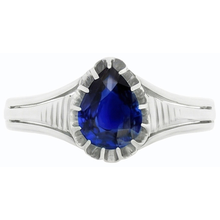Afbeelding in Gallery-weergave laden, echte pear diamant 2karaat ring op wit
