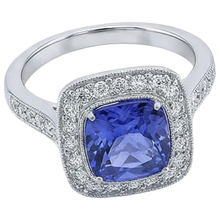 Afbeelding in Gallery-weergave laden, Solitaire met Accent 18 Karaat Tanzaniet met Natuurlijke uit de aarde gewonnen Diamanten Ring Witgoud
