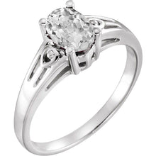 Afbeelding in Gallery-weergave laden, Fijne Diamant Old Mine Slijpvorm Enkele Steen Ring in 14K Witgoud – hoofdaanzicht
