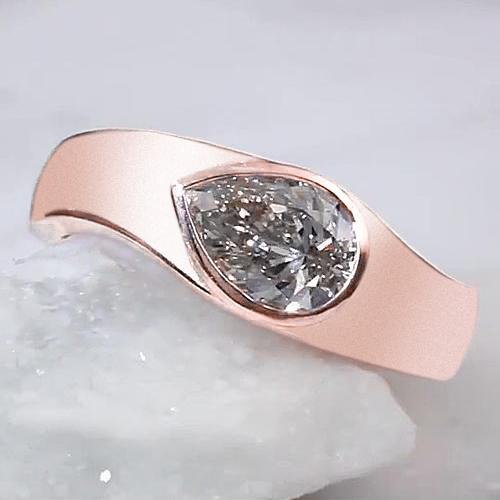 Solitaire Ring Peer Echt Diamant 2 Karaat Rose Goud Houtnerf Metaal