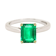 Afbeelding in Gallery-weergave laden, Elegant Fijne Smaragd Edelsteen Ring 2,50 karaat – hoofdaanzicht
