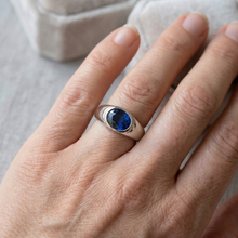 Afbeelding in Gallery-weergave laden, echte oval diamant 2karaat ring met diamantaccenten
