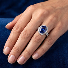 Afbeelding in Gallery-weergave laden, Sri Lanka Saffier Ovaal en Rond Natuurlijke uit de aarde gewonnen Diamanten 7.01 Ct Ring Diamanten
