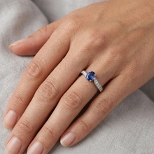 Afbeelding in Gallery-weergave laden, echte round diamant 1karaat ring op wit
