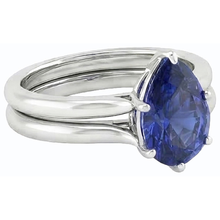 Afbeelding in Gallery-weergave laden, echte pear saffier 2karaat ring op wit
