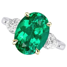 Afbeelding in Gallery-weergave laden, Elegant Sieraadsteen Ring 4 karaat – vooraanzicht
