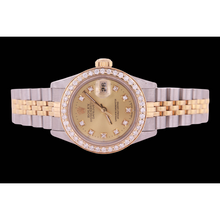 Afbeelding in Gallery-weergave laden, echte round diamant 0.80karaat watch close-up detail
