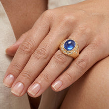 Afbeelding in Gallery-weergave laden, Uit de aarde gewonnen Cabochon Blauwe Saffier Edelsteen Ring 5
