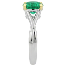 Afbeelding in Gallery-weergave laden, Fijne Smaragd Rond Geslepen Edelsteen Ring in 14 Karaat Tweekleurig Goud – bovenaanzicht
