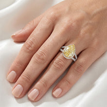 Afbeelding in Gallery-weergave laden, VVS Fancy Gele Diamant Statement Ring 4,25 karaat – Tweekleurig
