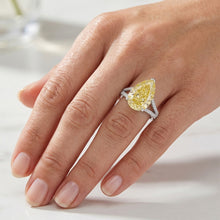 Afbeelding in Gallery-weergave laden, VVS Zuiverheid Ring – Kanariegele Diamant 5 karaat 14K Witgoud
