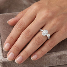 Afbeelding in Gallery-weergave laden, Verfijnd Cultivé Parel Solitaire Ring met Accenten 3 karaat
