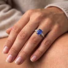 Afbeelding in Gallery-weergave laden, Verlovingsring 5 stenen smaragd blauwe saffier Natuurlijke echte diamant ( niet in het laboratorium gekweekt )en 2,25 karaat
