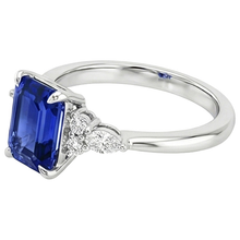 Afbeelding in Gallery-weergave laden, echte round diamant 4karaat ring op wit
