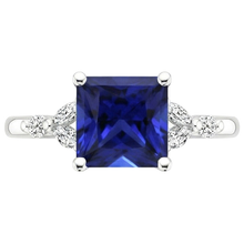 Afbeelding in Gallery-weergave laden, Verlovingsring Prinsesslijpsel Ceylon Saffier en Natuurlijk uit de aarde gewonnen Diamant 5.5 Karaat
