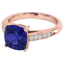 Afbeelding in Gallery-weergave laden, Natuurlijke Echte (Niet Labgekweekt) Vintage Stijl Ceylon Cushion Saffier Ring 5 Karaat met Accentstenen Roségoud
