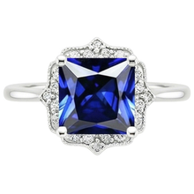Afbeelding in Gallery-weergave laden, Vintage Stijl Natuurlijke uit de aarde gewonnen Diamanten Halo Ring Ceylonese Saffier Edelsteen 6 Karaat Goud
