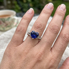 Afbeelding in Gallery-weergave laden, Vintage stijl edelsteen ring hart geslepen saffier &amp; Natuurlijke echte diamant ( niet in het laboratorium gekweekt )en 3,50 karaat
