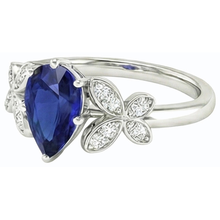 Afbeelding in Gallery-weergave laden, Vlinder Diamanten Verlovingsring Peer Ceylon Sapphire 3 Karaat
