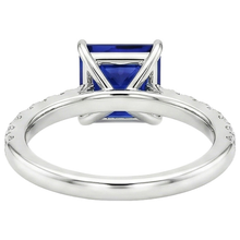 Afbeelding in Gallery-weergave laden, Dames Solitaire Accent Ring met Blauwe Saffier en Natuurlijke uit de aarde gewonnen Diamant 5.5 Karaat

