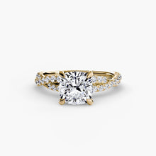 Afbeelding in Gallery-weergave laden, Rond Briljant Sieraadsteen ring in Gold – hoekaanzicht

