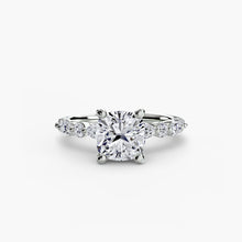 Afbeelding in Gallery-weergave laden, Fijne Diamant Rond Geslepen Setting in Gold – hoekaanzicht
