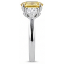 Afbeelding in Gallery-weergave laden, Witgouden 14K ovale gele saffier en triljoen Natuurlijke echte diamanten ( niet in een laboratorium gekweekt ) 4 ct ring
