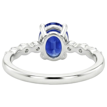 Afbeelding in Gallery-weergave laden, echte round diamant 4.50karaat ring close-up detail
