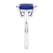 Afbeelding in Gallery-weergave laden, Witgouden Solitaire ovale Ceylon Sapphire Ring 1,50 karaat
