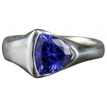 Afbeelding in Gallery-weergave laden, Witgouden biljoen tanzaniet 1 karaat solitaire ring Nieuw
