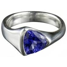 Afbeelding in Gallery-weergave laden, Witgouden biljoen tanzaniet 1 karaat solitaire ring Nieuw
