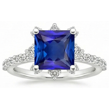 Afbeelding in Gallery-weergave laden, Witgouden Ring met uit de aarde gewonnen Diamant, Halo Ceylon Saffier en Accenten 6.25 Karaat
