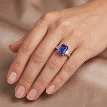 Afbeelding in Gallery-weergave laden, Witgouden ring met 3 stenen smaragd saffier 2,75 karaat stralende Natuurlijke echte diamant ( niet in het laboratorium gekweekt )en
