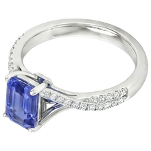 Afbeelding in Gallery-weergave laden, Witgoud Natuurlijke uit de aarde gewonnen Diamant &amp; Smaragdslijpsel Sri Lankaanse Saffier Ring 5.25 Karaat
