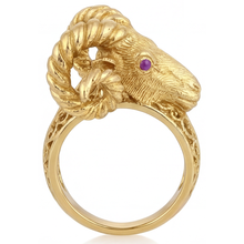 Afbeelding in Gallery-weergave laden, Rond Briljant Amethist ring in 14K Geelgoud – hoekaanzicht
