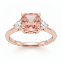 Afbeelding in Gallery-weergave laden, Perzikkleurige saffier 2,9 karaat natuurlijke kussengeslepen padparadscha en witte halvemaan driesteens ring 14K Roségoud
