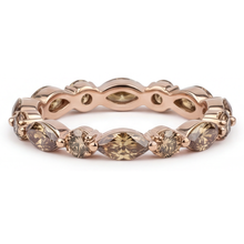 Afbeelding in Gallery-weergave laden, Eternity Band 14K Rosé Goud met Diamant – zijaanzicht
