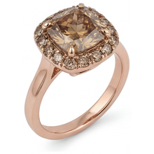 Afbeelding in Gallery-weergave laden, Cushion Diamant ring in 14 Karaat Rosé Goud – zijaanzicht
