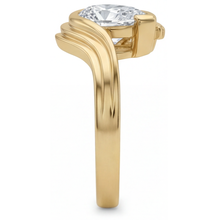 Afbeelding in Gallery-weergave laden, Solitaire Verlovingsring 14 Karaat Geelgoud met Diamant – bovenaanzicht
