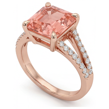 Afbeelding in Gallery-weergave laden, Verlovingsring met perzikkleurige saffier 4,3 karaat labgekweekt smaragdgeslepen padparadscha pavé 14K Roségoud
