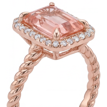 Afbeelding in Gallery-weergave laden, Ring met oranje Padparadscha saffier van 2,5 karaat, halo van echte smaragd in 14K roségoud
